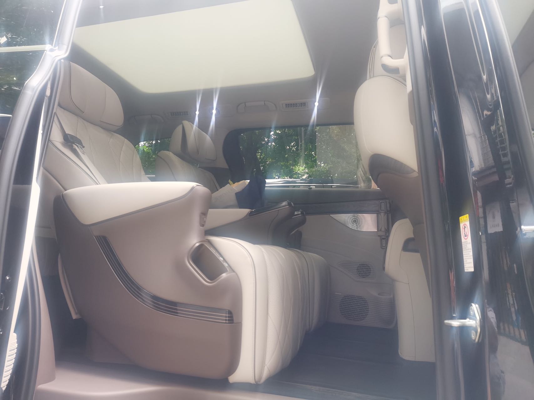 冬季汽车保养误区:这3个错误操作,毁车又危险,别踩坑